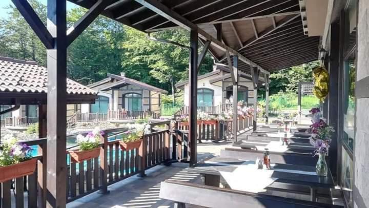 Тодорини Кукли Hotel Spanchevtsi Екстериор снимка