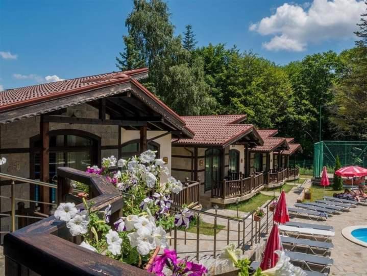 Тодорини Кукли Hotel Spanchevtsi Екстериор снимка
