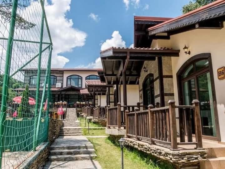 Тодорини Кукли Hotel Spanchevtsi Екстериор снимка
